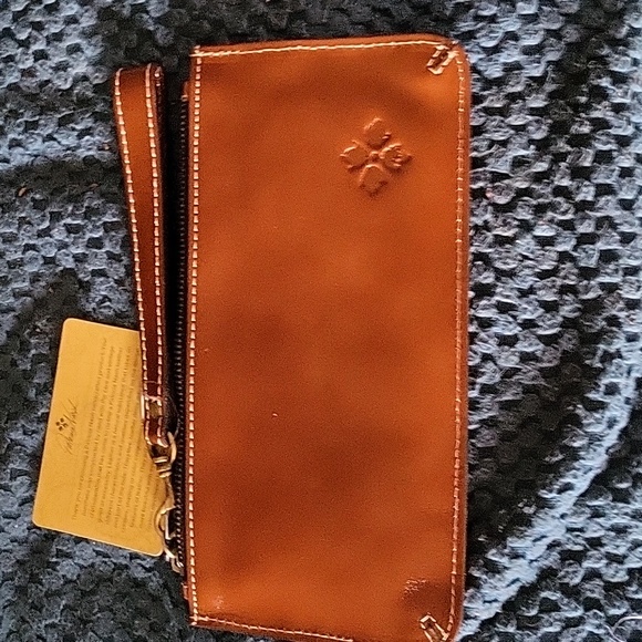 Patricia nash wristlet - Picture 3 of 6